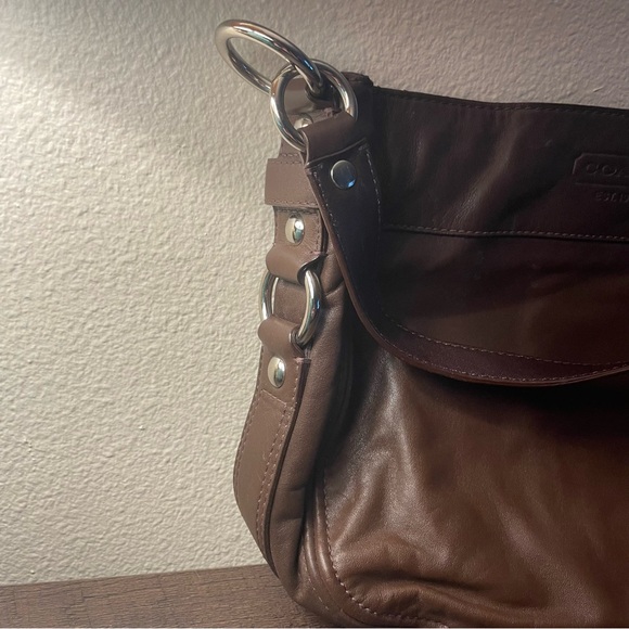 Classic Coach Brown Leather Satchel Purse - Picture 3 of 4